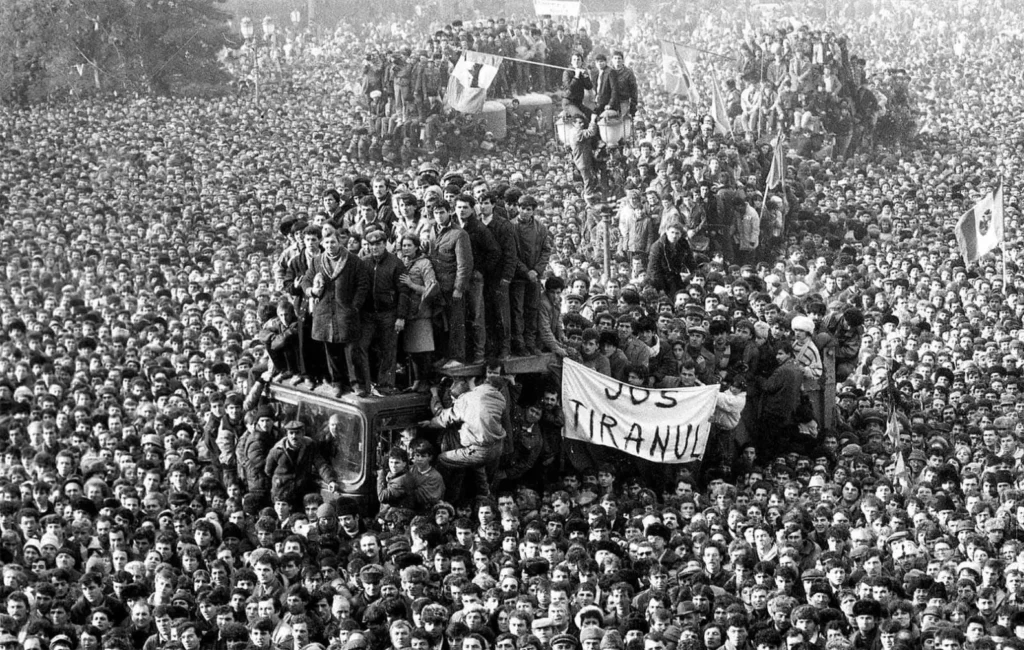 Romanian Revolution 1989 Bucharest protests square